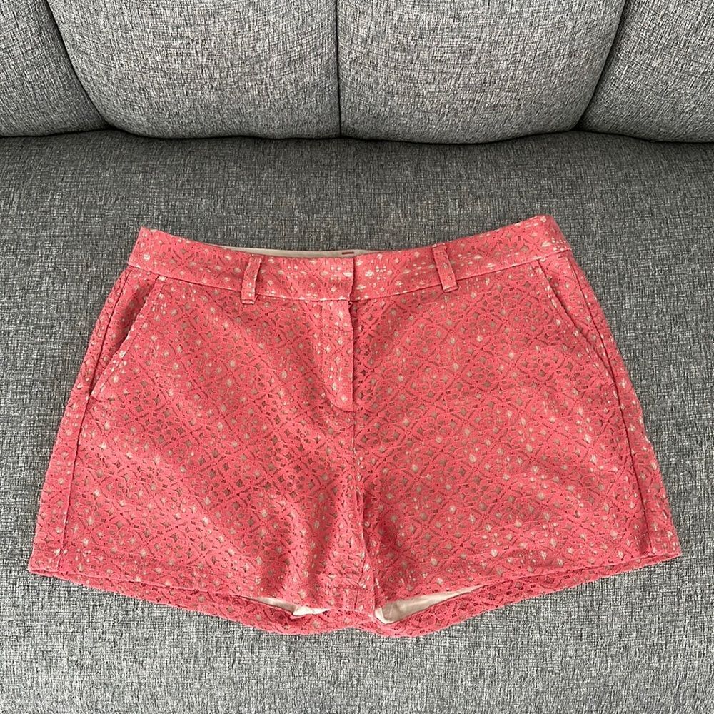 Loft Shorts Women Coral Mid Rise Floral Lace Flat Front Zip Closure Size 8